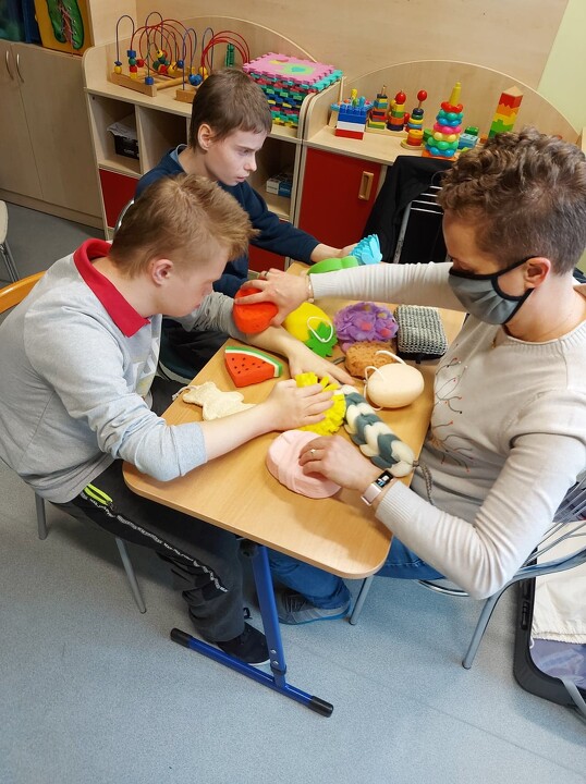 Przenośne Zestawy stymulujące Percepcję Wzrokową, Słuchową i dotykową.