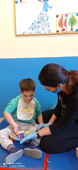 Przenośne Zestawy stymulujące Percepcję Wzrokową, Słuchową i dotykową.