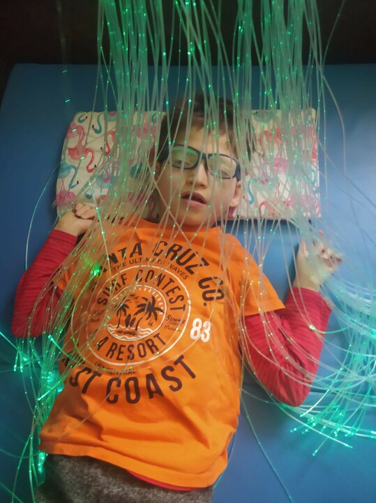 Przenośne Zestawy stymulujące Percepcję Wzrokową, Słuchową i dotykową.