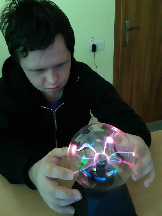 Przenośne Zestawy stymulujące Percepcję Wzrokową, Słuchową i dotykową.