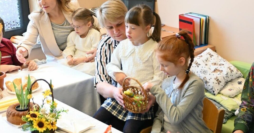 ŚNIADANIE WIELKANOCNE U PRZEDSZKOLAKÓW